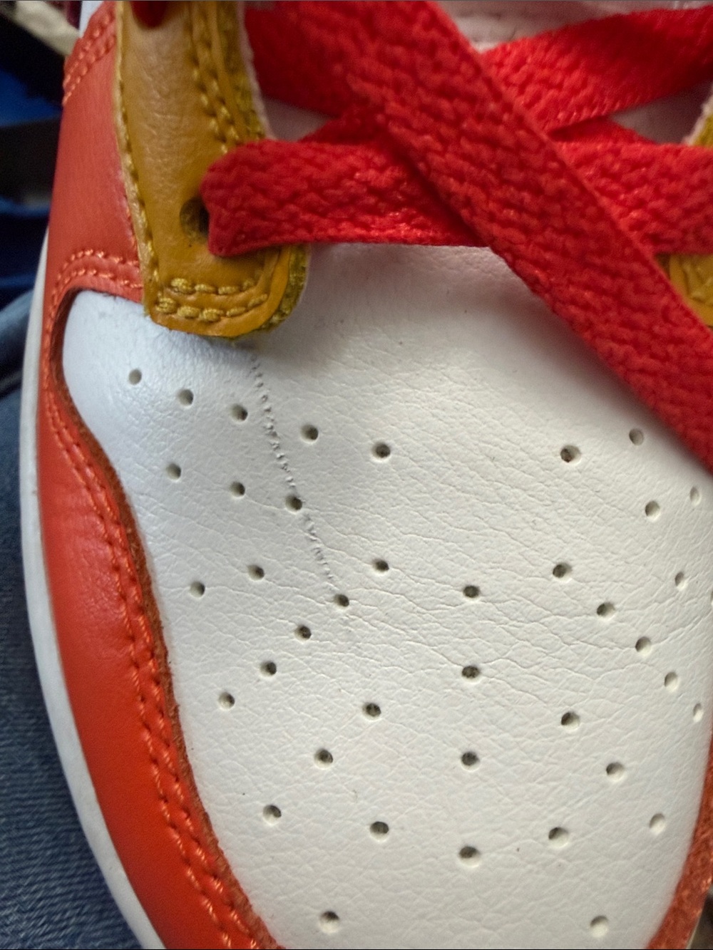 Nike Dunk High Retro - Picture 2 of 6